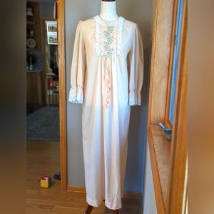Vintage Salmon/Blue TwinkleAire Barbizon Nightgown Gown Embroidered Lace Sz S/M